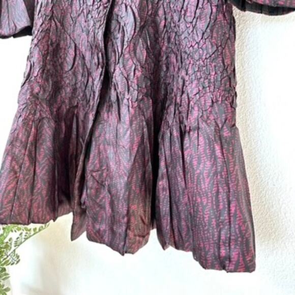 Jerry T Crinkle Textured Coat in Burgundy, Size S, No Belt - Picture 4 of 7